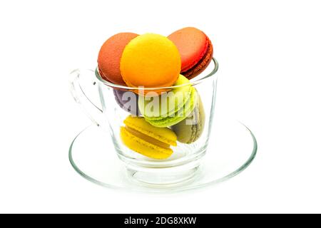 Macaron colorati in un bicchiere Foto Stock