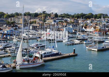 Il porto a West Cowes, Isola di Wight Foto Stock