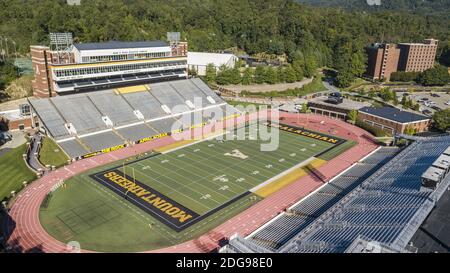 Vista aerea del Kidd Brewer Stadium sui terreni di Appalachian state University Foto Stock