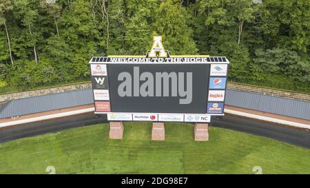 Vista aerea del Kidd Brewer Stadium sui terreni di Appalachian state University Foto Stock