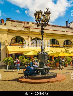 Mercato tradizionale di cibo e bevande, Montevideo, Uruguay Foto Stock