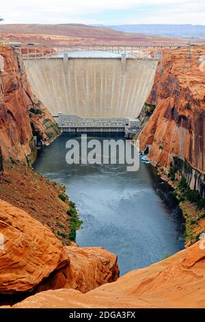 Glen Canyon Damm am Lake Powell, Arizona, Stati Uniti Foto Stock