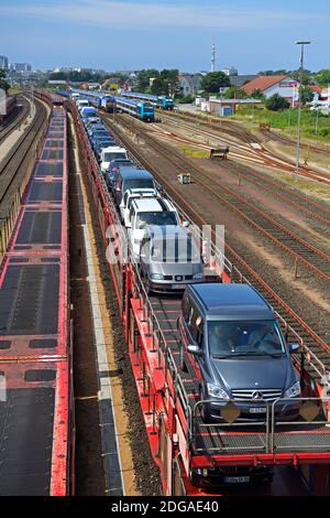 Autoreisezug, Sylt Shuttle als Verbindung der Insel Sylt mit dem Festland, Sylt, Nordfriesische Inseln, Nordfriesland, Schleswig-Holstein, De Foto Stock