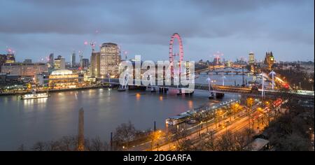 Lo skyline di Londra visto da 80 Strand, Londra Foto Stock