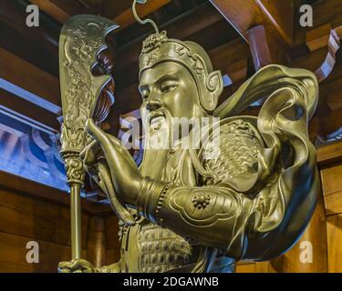 Statua dell'Imperatore, Tempio di Jingan, Shanghai, Cina Foto Stock