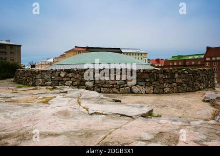 Tetto a cupola di rame della chiesa, Chiesa di Temppeliaukio, Helsinki, Finlandia Foto Stock