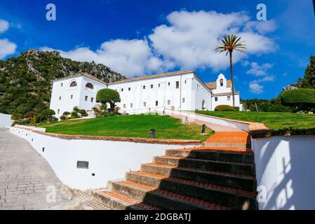 Convento dei Cappuccini, s.. XVII. Attualmente ospita la sede del Museo Ubrique Leather. Ubrique, Cádiz, Andalusia, Spagna, Europa Foto Stock