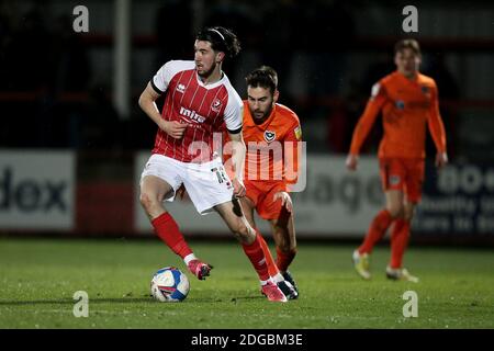Cheltenham, Regno Unito. 8 dicembre 2020. Finn Azaz di Cheltenham Town durante la partita EFL Trophy tra Cheltenham Town e Portsmouth al Jonny-Rocks Stadium di Cheltenham, Inghilterra, l'8 dicembre 2020. Foto di Dave Peters/prime Media Images. Credit: Prime Media Images/Alamy Live News Foto Stock