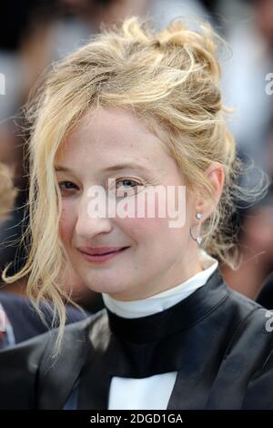 Alba Rohrwacher partecipa alla fotocellula Les Fantomes d'Ismael nell'ambito del 70° Festival del Cinema di Cannes, in Francia, il 17 maggio 2017. Foto di Aurore Marechal/ABACAPRESS.COM Foto Stock