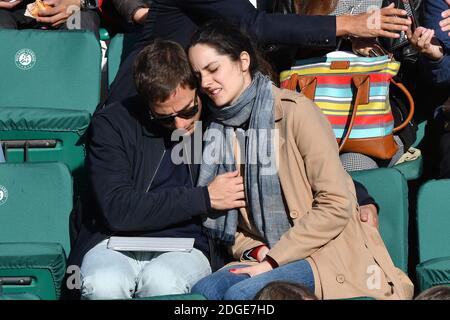 L'attrice Noemie Merlant e il suo ragazzo frequentano il 2017 French Tennis Open al Roland Garros il 6 giugno 2017 a Parigi, Francia. Foto di Laurent Zabulon/ABACAPRESS.COM Foto Stock