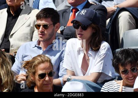 L'attore Gaspard Ulliel e sua moglie Gaelle frequentano il 2017 French Tennis Open al Roland Garros il 7 giugno 2017 a Parigi, Francia. Foto di Laurent Zabulon/ABACAPRESS.COM Foto Stock