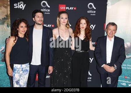 Nora Melhli, Dimitri Leonidas, Julia Stiles, Roxane Duran e Alain Weill frequentano la prima Riviera-la serie al Cinema Elysees Biarritz di Parigi, Francia, il 14 giugno 2017. Foto di Jerome Domine/ABACAPRESS.COM Foto Stock