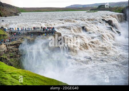 Potenti cascate di Gullfoss in Islanda Foto Stock