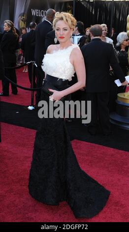 Virginia Madsen in arrivo per l'83° Academy Awards al Kodak Theatre di Los Angeles. Foto Stock