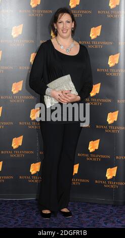 Miranda Hart arriva al Royal Television Society Awards al Grosvenor House Hotel di Londra. Foto Stock