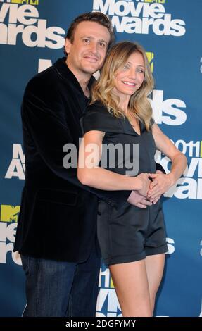 Cameron Diaz e Jason Segel al MTV Movie Awards 2011, Gibson Amphitheatre, Universal City, Los Angeles. Foto Stock