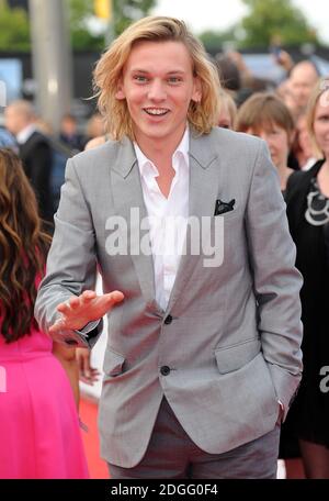 Jamie Campbell-Bower in arrivo per i National Movie Awards 2011 alla Wembley Arena, Londra. Foto Stock