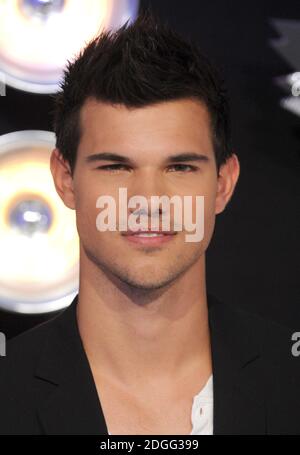 Taylor Lautner arriva al MTV Video Music Awards 2011 al Nokia Theatre L.A. DAL VIVO il 28 agosto 2011 a Los Angeles, California. Foto Stock