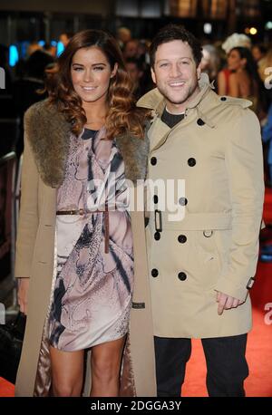 Sarah Robertson e Matt Cardle arrivano alla ragazza con la prima mondiale del drago Tattoo, Odeon Cinema, Leicester Square, Londra. Foto Stock