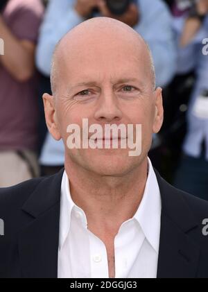 Bruce Willis partecipa alla Photocall "Regno dei Moonrise" al sessantacinquesimo Festival di Cannes, a Cannes. Foto Stock