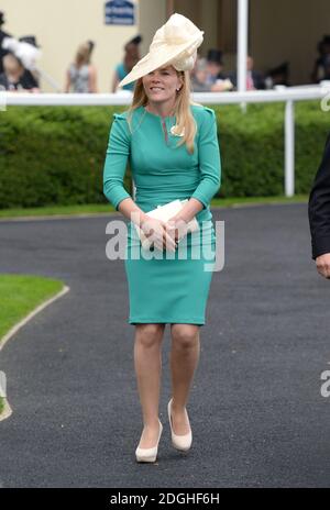 Autunno Phillips e Peter Phillips frequentano la Festa delle Signore al Royal Ascot 2013, Ascot Racecourse, Berkshire. Foto Stock