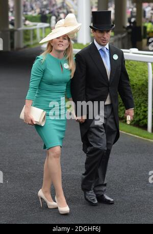 Autunno Phillips e Peter Phillips frequentano la Festa delle Signore al Royal Ascot 2013, Ascot Racecourse, Berkshire. Foto Stock