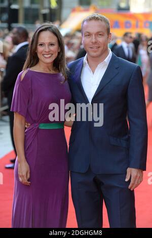 Sir Chris Hoy e la moglie Sarra Kemp arrivano alla prima di Londra di Alpha Papa, Vue Cinema, Leicester Square. Foto Stock