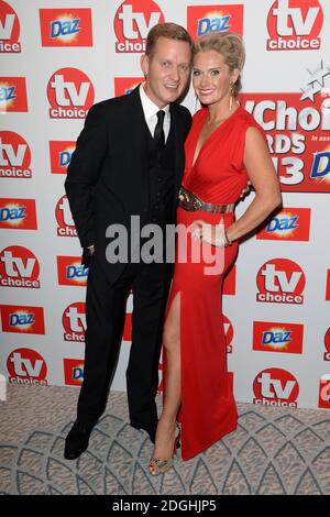 Jeremy Kyle e la moglie arrivano al TV Choice Awards 2013, The Dorchester Hotel, Londra. Foto Stock