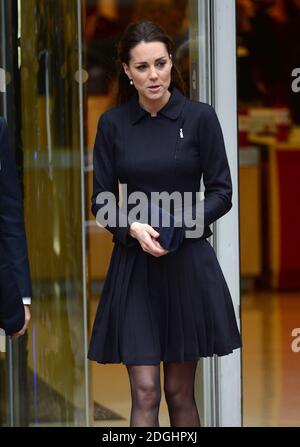 Catherine, la Duchessa di Cambridge, Patrona di Place2Be, frequentando la resilienza della carità e la forza emotiva nel Forum delle scuole presso gli uffici di Clifford Chance a Canary Wharf, Londra. Foto Stock