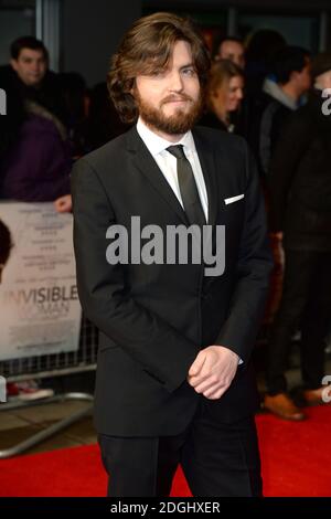 Tom Burke arriva all'Invisible Woman World Premiere, Odeon Cinema, Kensington, Londra. Foto Stock