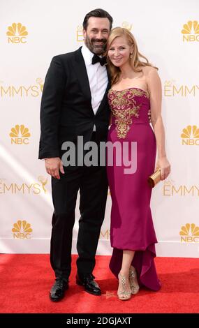 Jon Hamm e Jennifer Westfeldt arrivano agli EMMY Awards 2014, Nokia Live, Los Angeles. Foto Stock