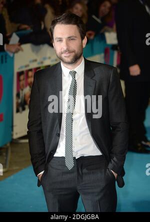 Charlie Day arriva all'orribile Bosses 2 UK Premiere Si è tenuto al cinema Odeon West End di Leicester Square Londra Foto Stock