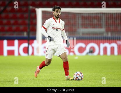 Suso aka Jesus Joaquin Fernandez Saez de la Torre del Sevilla FC durante la UEFA Champions League, partita di calcio del Gruppo e tra Stade Rennais e Sevilla FC (FC Sevilla) l'8 dicembre 2020 al Roazhon Park di Rennes, Francia - Foto Jean Catuffe / DPPI / LM Foto Stock