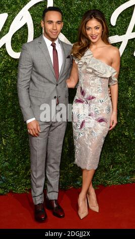 Lewis Hamilton e Nicole Scherzinger arrivano al British Fashion Awards 2014 di Londra Foto Stock