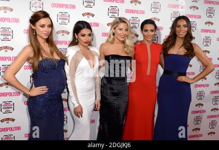 (Da sinistra a destra) una Foden, Vanessa White, Mollie King, Frankie Bridge e Rochelle Humes dei Sabati che arrivano al Cosmopolitan Ultimate Women of the Year Awards, ad One Mayfair, Londra. Foto Stock