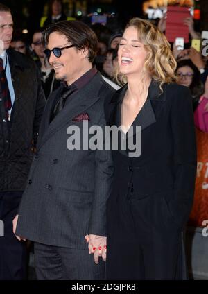 Johnny Depp e Amber hanno sentito arrivare alla prima britannica di Mortdecai, Empire Cinema, Leicester Square, Londra Foto Stock