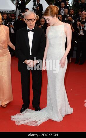 Emma Stone e Woody Allen partecipano all'irrazionale Gala Premiere dell'uomo che si svolge durante il 68° Festival de Cannes che si tiene al Palais de Festival di Cannes, Francia (credito obbligatorio: Doug Peters/EMPICS Entertainment) Foto Stock