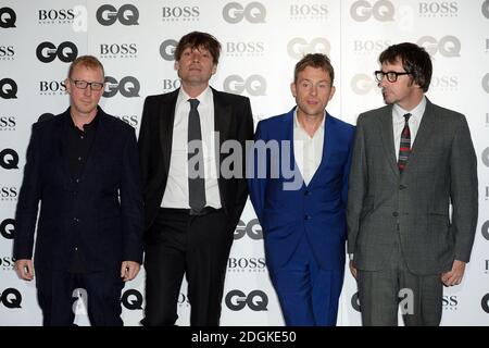 (Da sinistra a destra) Dave Rowntree, Alex James, Damon Albarn e Graham Coxon di Blur partecipano al GQ Men of the Year Awards 2015 tenutosi presso la Royal Opera House di Bow Street, Londra Foto Stock