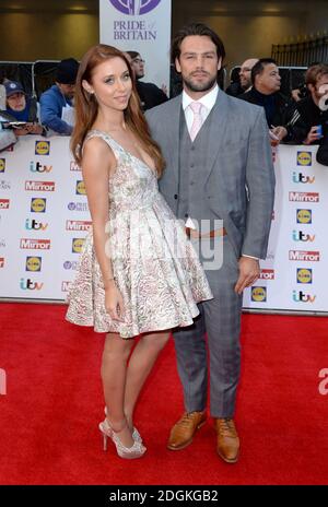 Una Foden e ben Foden in arrivo per il Pride of Britain Awards 2015, a Grosvenor House, Park Lane, Londra. Il credito immagine dovrebbe essere: Doug Peters / EMPICS Entertainment Foto Stock