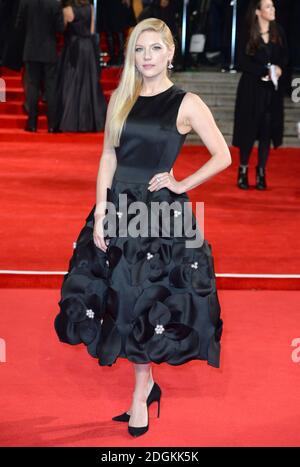 Katheryn Winnick partecipa alla prima mondiale dello spettro, tenutasi alla Royal Albert Hall di Londra. Foto Stock