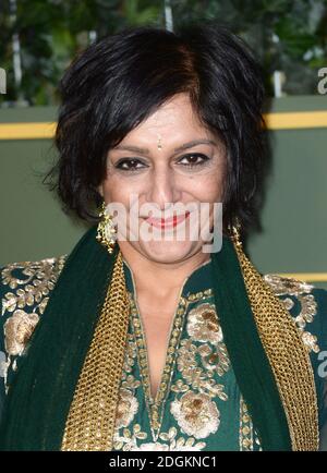 Meera Syal partecipa al London Evening Standard Theatre Awards tenutosi presso l'Old Vic Theatre di Londra il 22 novembre 2015. Il credito fotografico dovrebbe essere: Doug Peters EMPICS Entertainment Foto Stock