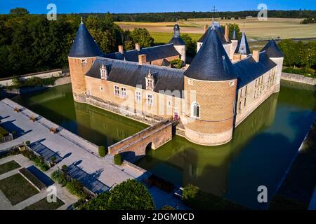 Francia, Loiret (45), Chilleurs-aux-Bois, Castello di Chamerolles, proprietà del dipartimento del Loiret (vista aerea) Foto Stock