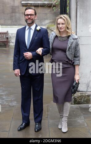 James Murdoch e la moglie Kathryn Hufschmid Murdoch frequentano il Rupert Murdoch e la Jerry Hall Wedding Benedizione alla St Brides Church, Fleet St, Londra Foto Stock