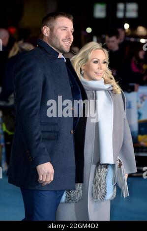 Ben Cohen e Kristina Rihanoff frequentano la prima europea di Eddie The Eagle a Odeon Leicester Square, Londra. Foto Stock