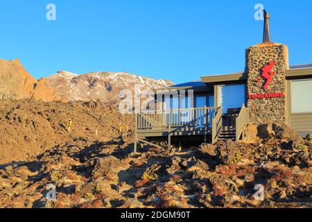 Il Tongariro Ski Lodge sulle pendici del Monte Ruapehu, Nuova Zelanda Foto Stock