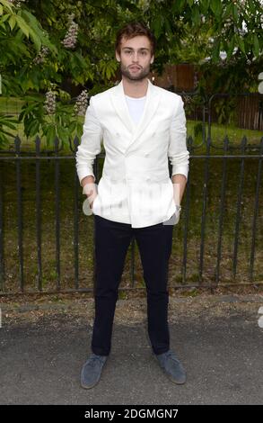 Douglas Booth partecipa al Serpentine Gallery Summer Party, presso Hyde Park a Londra. Il credito fotografico dovrebbe essere: Doug Peters/EMPICS Entertainment Foto Stock