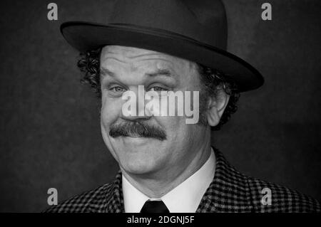 Editor Nota, ritaglio alternativo, immagine convertita in bianco e nero. John C. Reilly partecipa alla prima europea di Kong: Skull Island, tenutasi a Cineworld Empire Leicester Square, Londra. Foto data martedì 28 febbraio 2017. Il credito immagine dovrebbe essere Doug Peters/EMPICS Entertainment. Foto Stock