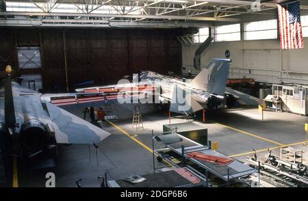 Base aerea RAF Upper Heyford Oxfordshire UK 1990. Sede del 20° USAF Tactical Fighter Wing. Volo F111 Aardvark. Foto Stock