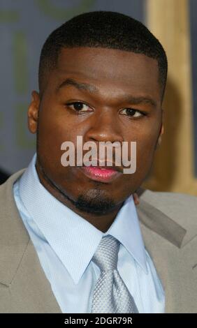 50 cent in arrivo per i MTV Music Video Awards (VMA) all'American Airlines Arena, Florida, il 28/08/05. Doug Peters/allactiondigital.com Foto Stock