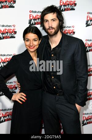 Jim Sturgess e Dina Mousawi hanno partecipato ai Rakuten TV Empire Awards 2018 che si sono tenuti alla Roundhouse di Londra. Il credito fotografico dovrebbe essere: Doug Peters/EMPICS Entertainment Foto Stock